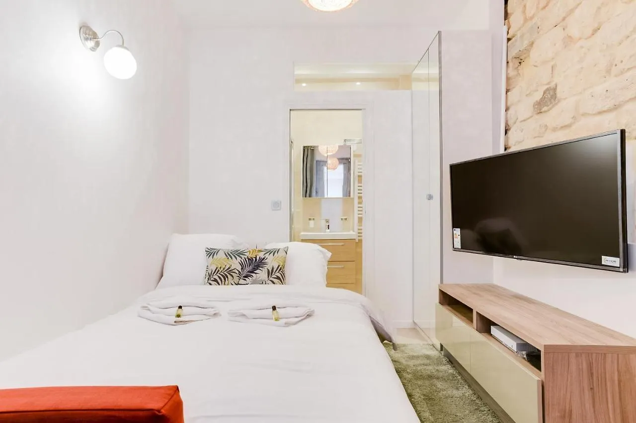 Apartamento Near Le Moulin Rouge And Montmartre *