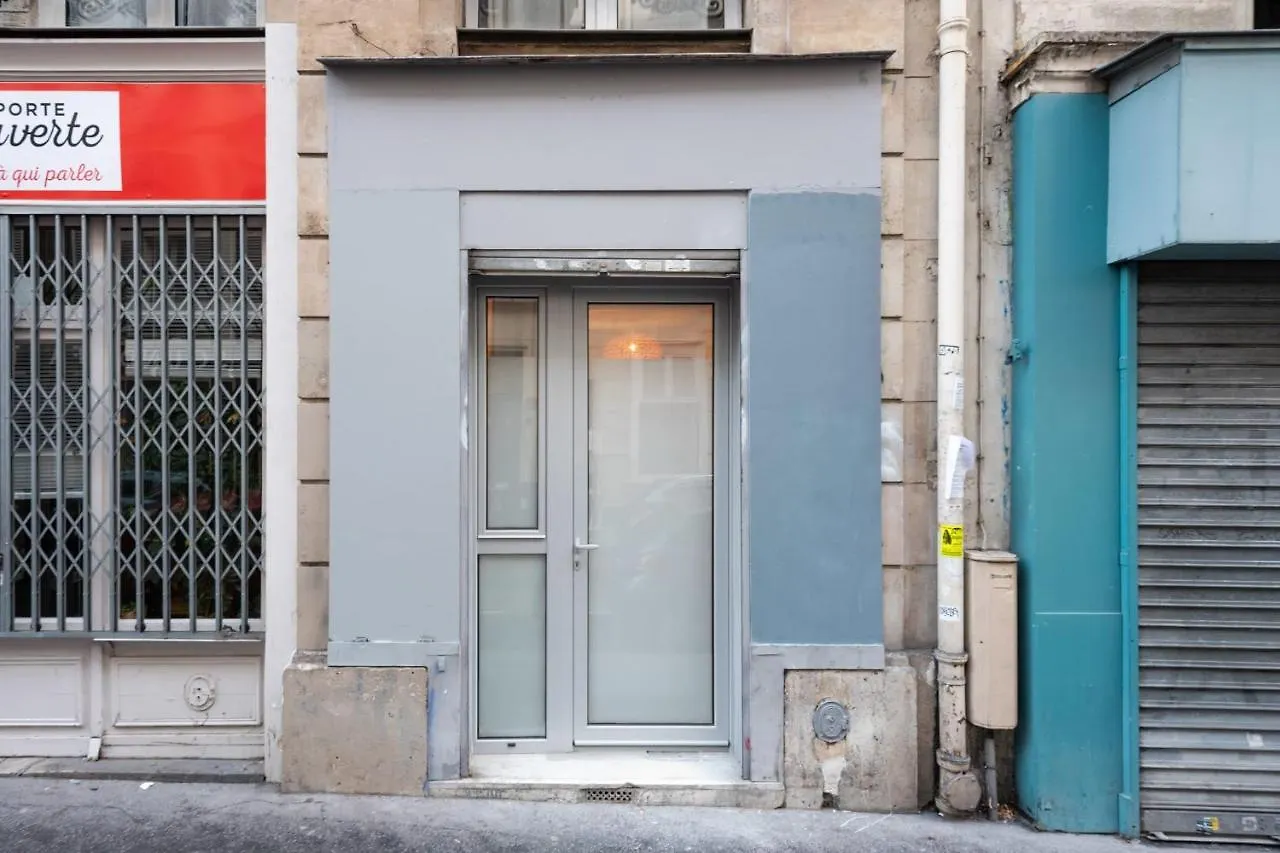 Near Le Moulin Rouge And Montmartre Apartment *
