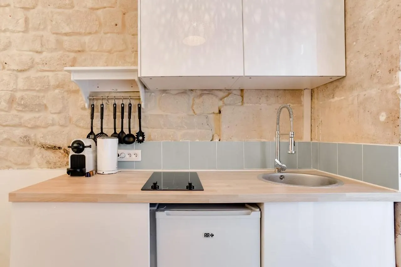 Near Le Moulin Rouge And Montmartre Apartment Paris